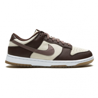 NIKE DUNK SB LOW Brown and Beige