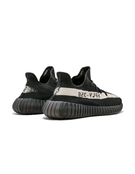 Yeezy fashion negras y blancas